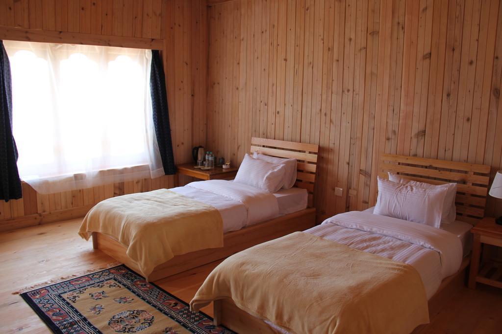 Rema Resort Paro Værelse billede
